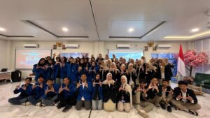 Bedah Buku Broken Strings, Mahasiswa Hukum UHB Asah Perspektif Multidisipliner