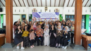 Penguatan Literasi Ibu untuk Kesehatan Anak di Desa Mersi