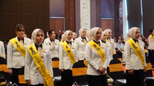 UHB Kukuhkan Apoteker Angkatan III, Tekankan Integritas dan Profesionalisme
